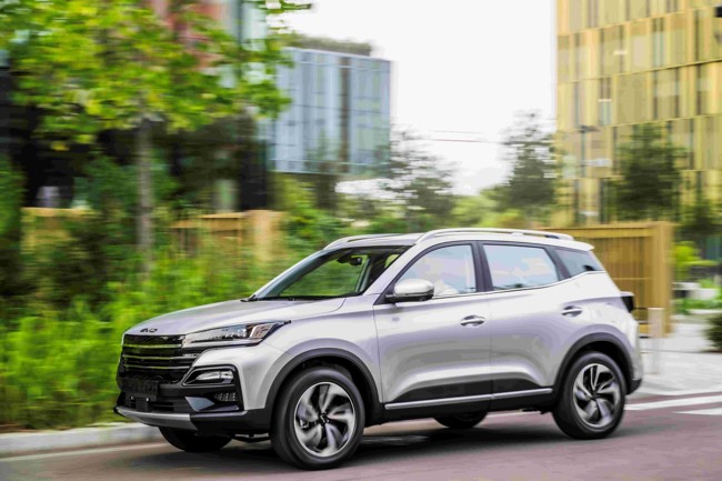 Economía/motor. Evo Lanza El Evo Cuatro En Versiones Gasolina E Híbrida Desde 16.900 Euros Con Financiación